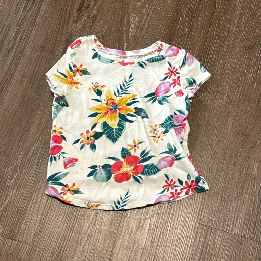 Old Navy Girls Size 5T Short Sleeve Top